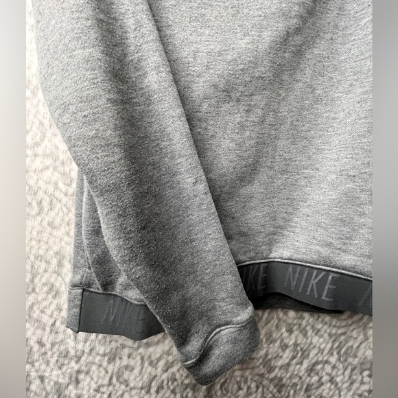Nike Sweatshirt Dri Fit Cowl Neck , Medium, previously loved - Picture 9 of 9